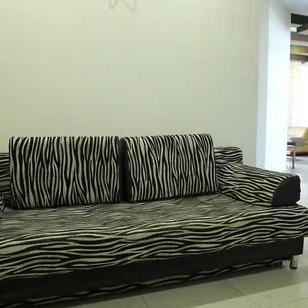 Rent Inn Yerevan On Sakharov Square Exterior photo