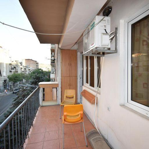 Rent Inn Yerevan On Sakharov Square Exterior photo