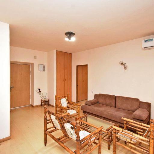 Rent Inn Yerevan On Sakharov Square Exterior photo
