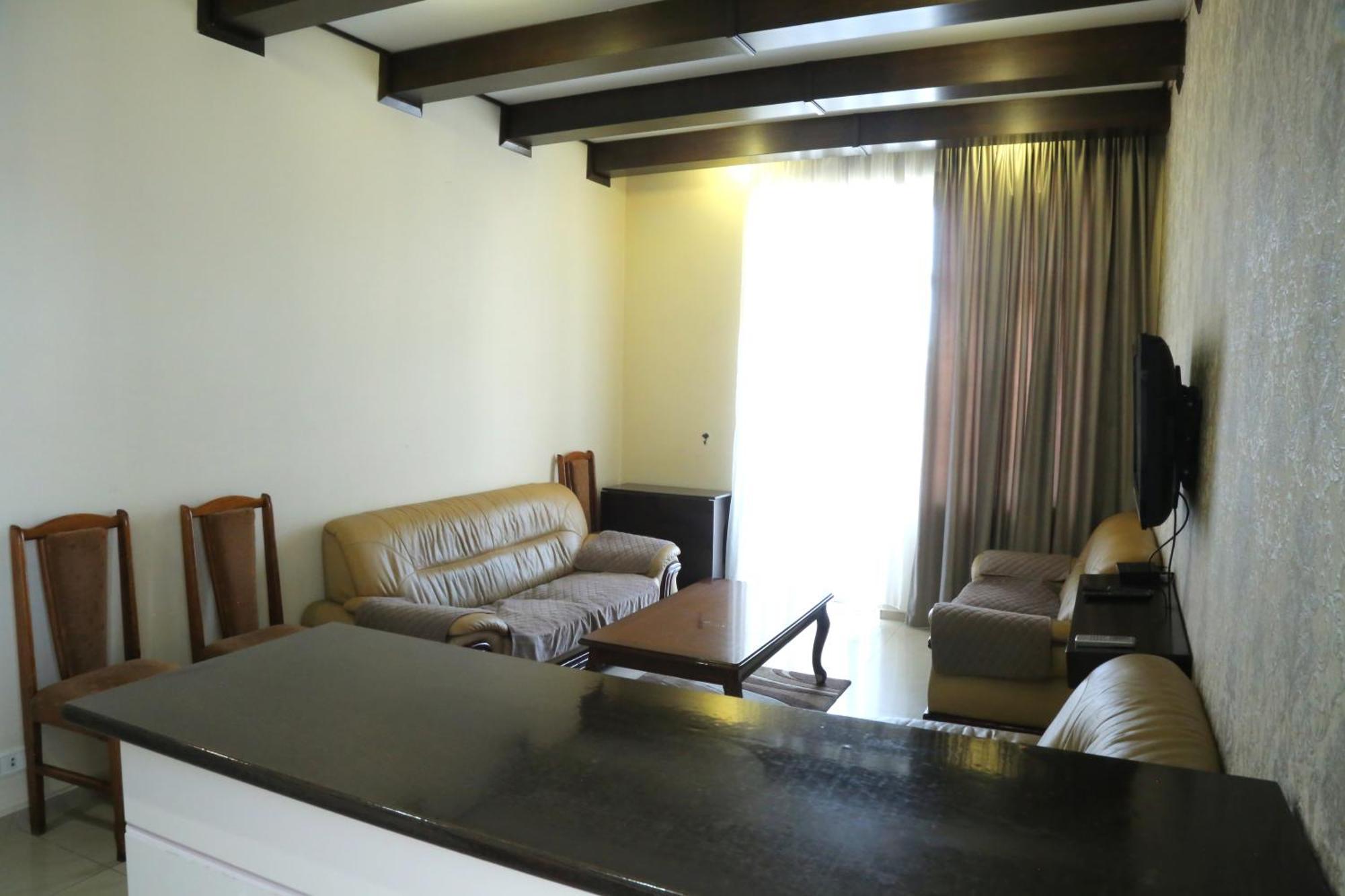Rent Inn Yerevan On Sakharov Square Exterior photo