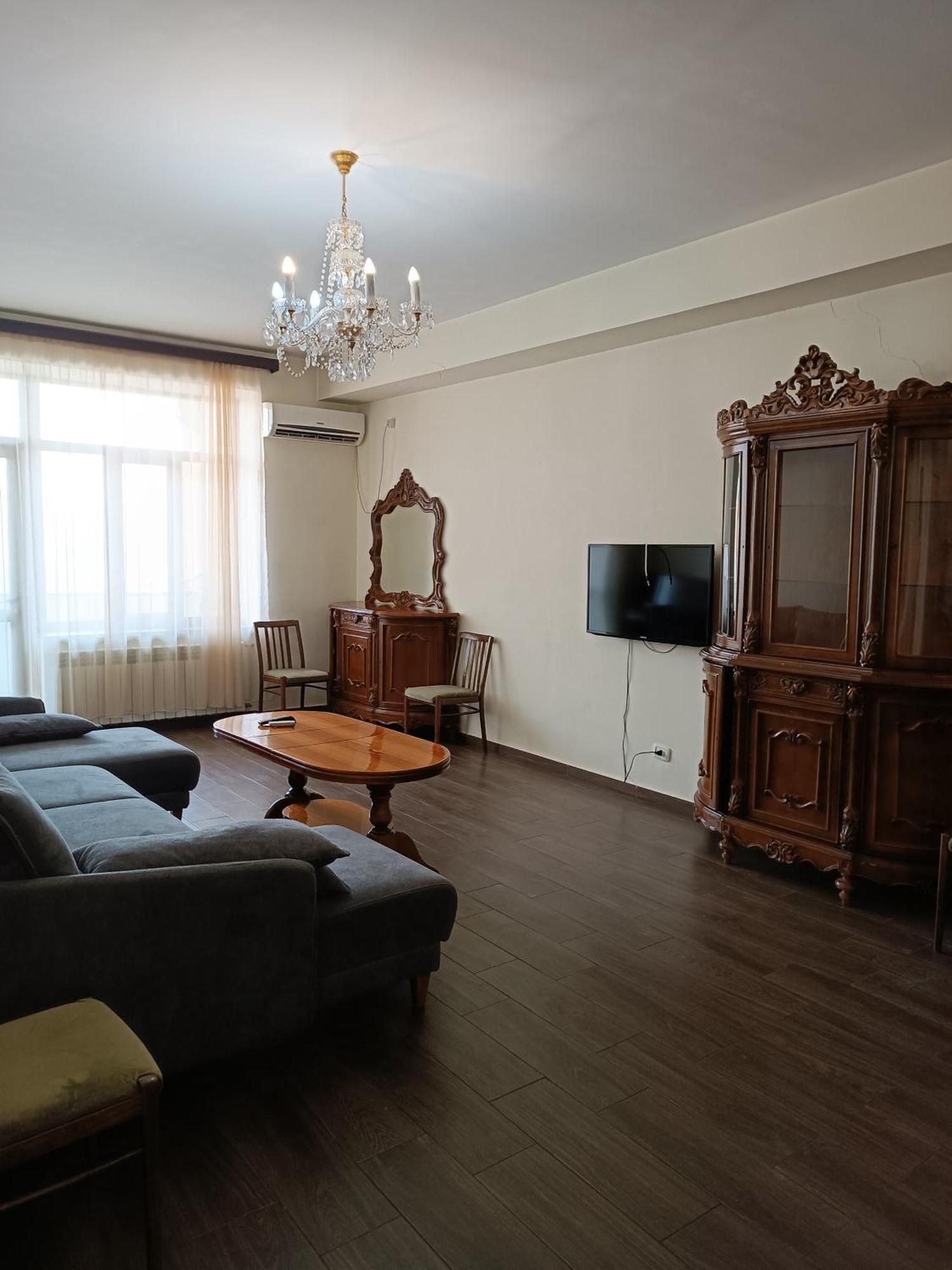 Rent Inn Yerevan On Sakharov Square Exterior photo