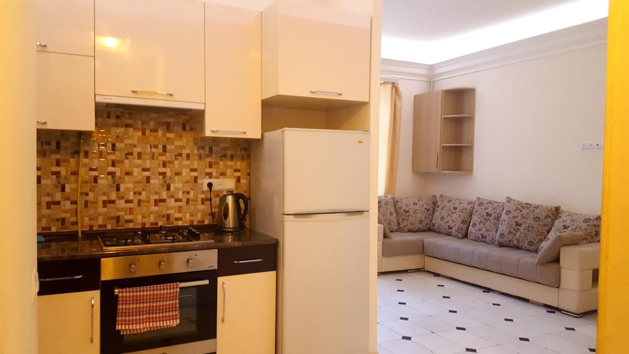 Rent Inn Yerevan On Sakharov Square Exterior photo